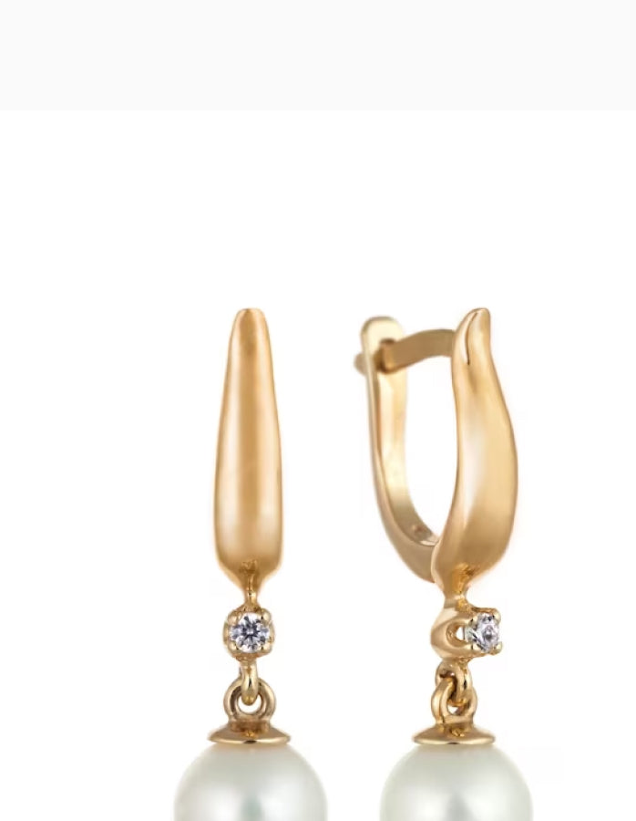 Gold Earrings With Pearls And Diamonds